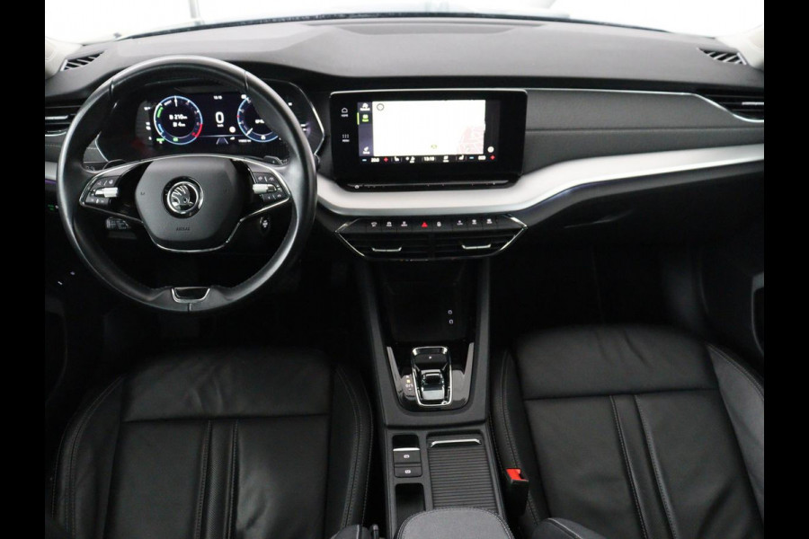 Škoda Octavia 1.4 TSI iV PHEV Business Edition Plus | Leder | Trekhaak | Stoelverwarming | Adaptive cruise | Camera | Carplay | Memory | Park Assist | Navigatie | Stuurverwarming | Side Assist | Plug In