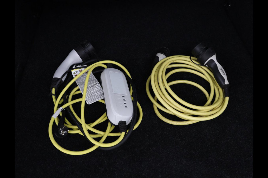 Škoda Octavia 1.4 TSI iV PHEV Business Edition Plus | Leder | Trekhaak | Stoelverwarming | Adaptive cruise | Camera | Carplay | Memory | Park Assist | Navigatie | Stuurverwarming | Side Assist | Plug In