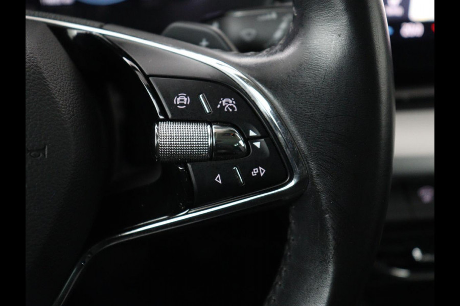 Škoda Octavia 1.4 TSI iV PHEV Business Edition Plus | Leder | Trekhaak | Stoelverwarming | Adaptive cruise | Camera | Carplay | Memory | Park Assist | Navigatie | Stuurverwarming | Side Assist | Plug In