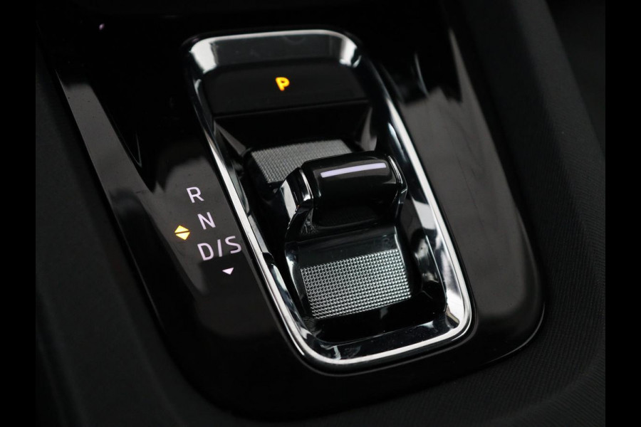 Škoda Octavia 1.4 TSI iV PHEV Business Edition Plus | Leder | Trekhaak | Stoelverwarming | Adaptive cruise | Camera | Carplay | Memory | Park Assist | Navigatie | Stuurverwarming | Side Assist | Plug In