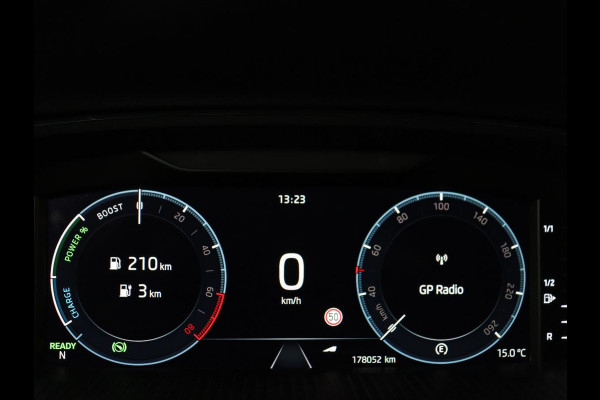 Škoda Octavia 1.4 TSI iV PHEV Business Edition Plus | Leder | Trekhaak | Stoelverwarming | Adaptive cruise | Camera | Carplay | Memory | Park Assist | Navigatie | Stuurverwarming | Side Assist | Plug In