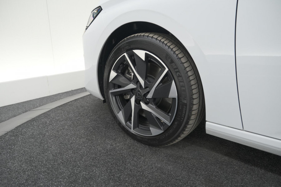 Peugeot 308 SW 1.6 Plug-in Hybrid 180 Allure | 360 Camera | Adaptieve Cruise Control | Navigatie | Apple Carplay