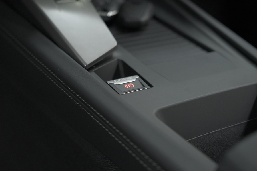 Peugeot 308 SW 1.6 Plug-in Hybrid 180 Allure | 360 Camera | Adaptieve Cruise Control | Navigatie | Apple Carplay