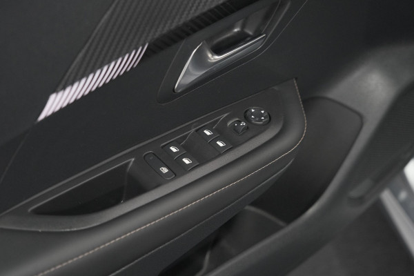 Peugeot 208 PureTech 100 Allure | Apple Carplay | Parkeersensoren | Climate Control