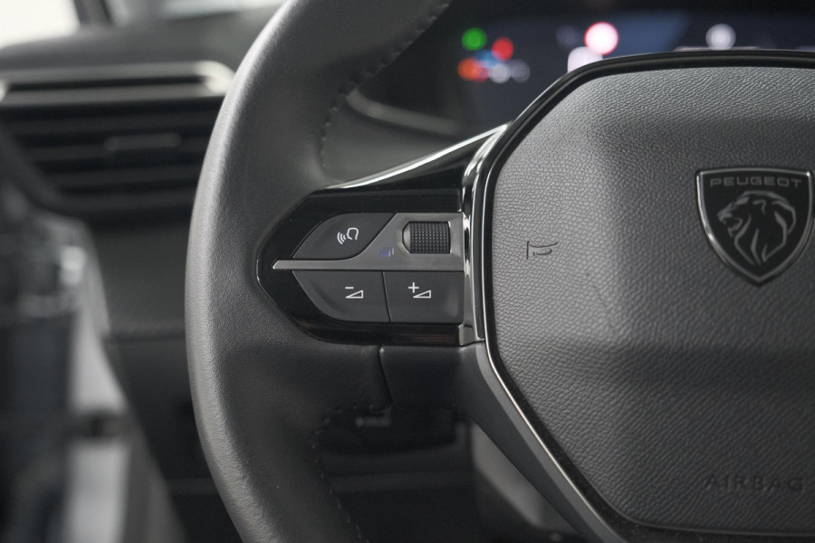 Peugeot 208 PureTech 100 Allure | Apple Carplay | Parkeersensoren | Climate Control