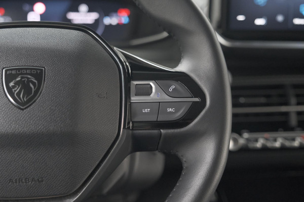 Peugeot 208 PureTech 100 Allure | Apple Carplay | Parkeersensoren | Climate Control