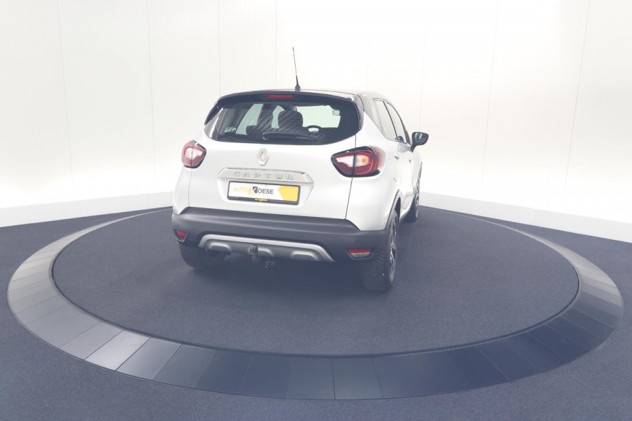 Renault Captur TCe 90 Intens | Trekhaak | AllSeason banden | Navigatie | Parkeersensoren