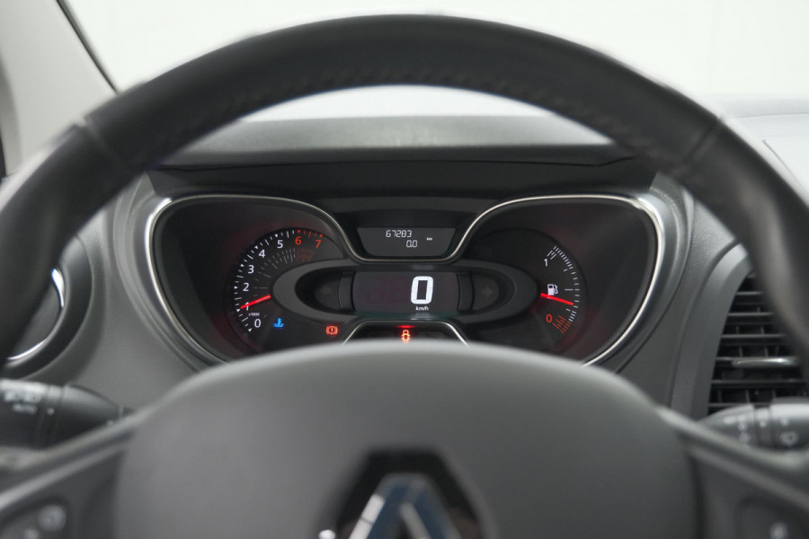 Renault Captur TCe 90 Intens | Trekhaak | AllSeason banden | Navigatie | Parkeersensoren