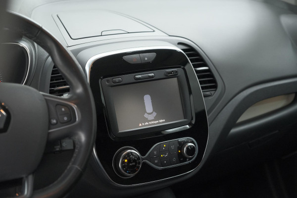 Renault Captur TCe 90 Intens | Trekhaak | AllSeason banden | Navigatie | Parkeersensoren