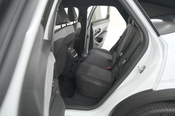 Peugeot 3008 136 Hybrid e-DCS6 Allure | Stoelverwarming | Camera | Apple Carplay