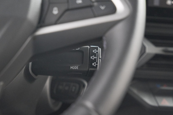 Dacia Duster Mild Hybrid 130 Expression | Camera | Stoelverwarming | Apple Carplay | Navigatie