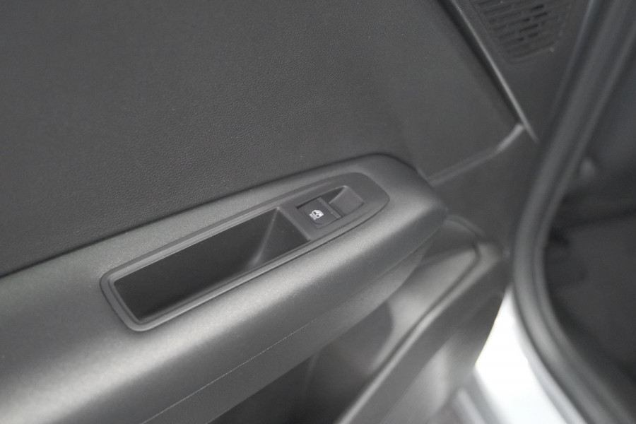 Renault Captur TCe 90 Zen | Camera | Apple Carplay | Parkeersensoren | Navigatie