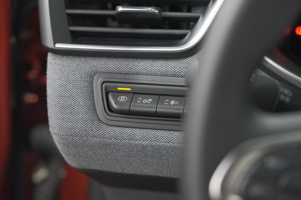 Renault Clio TCe 90 GPF Techno | 360 Camera | Adaptieve Cruise Control | 9.3 Inch Groot Scherm