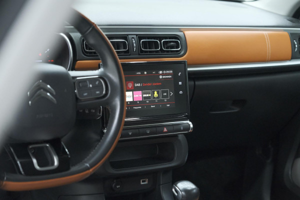 Citroën C3 PureTech 110 S&S Shine | Trekhaak | Parkeersensoren | Navigatie | Apple Carplay