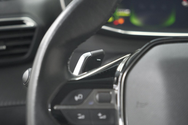 Peugeot 2008 PureTech 130 EAT8 Allure Pack | Stoelverwarming | Adaptieve Cruise Control | Camera