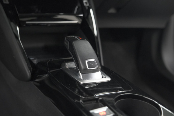 Peugeot 2008 PureTech 130 EAT8 Allure Pack | Stoelverwarming | Adaptieve Cruise Control | Camera