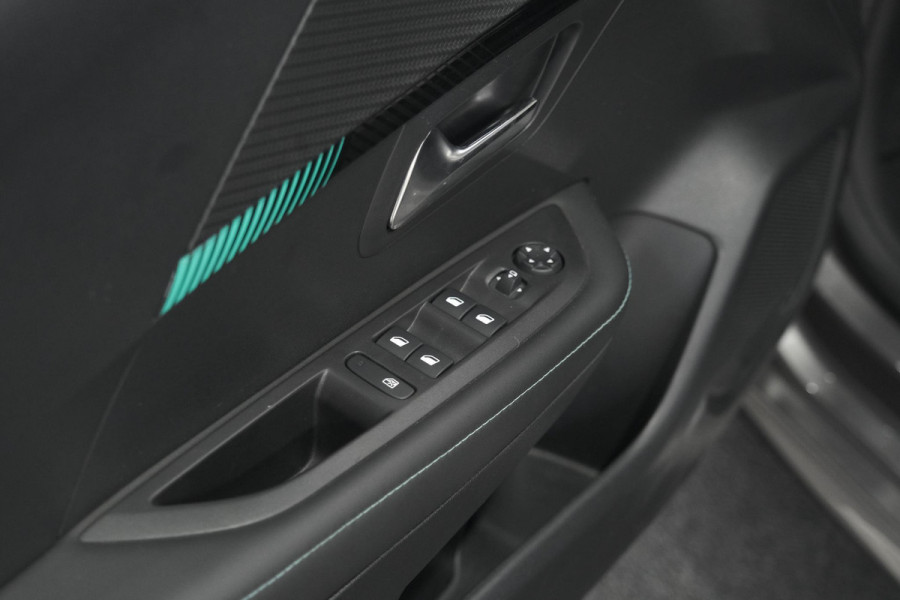 Peugeot 208 PureTech 100 EAT8 Allure Pack | Camera | Apple Carplay | Parkeersensoren
