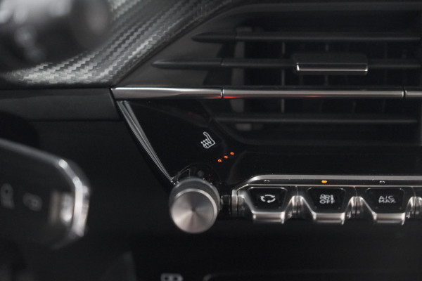 Peugeot 208 PureTech 100 EAT8 Allure Pack | Camera | Apple Carplay | Parkeersensoren