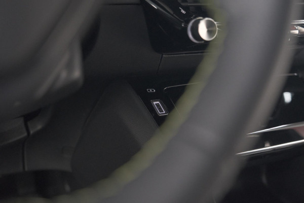 Peugeot 2008 PureTech 130 EAT8 GT | 360 Camera | Stoelmassage | Adaptieve Cruise Control | Dodehoekdetectie
