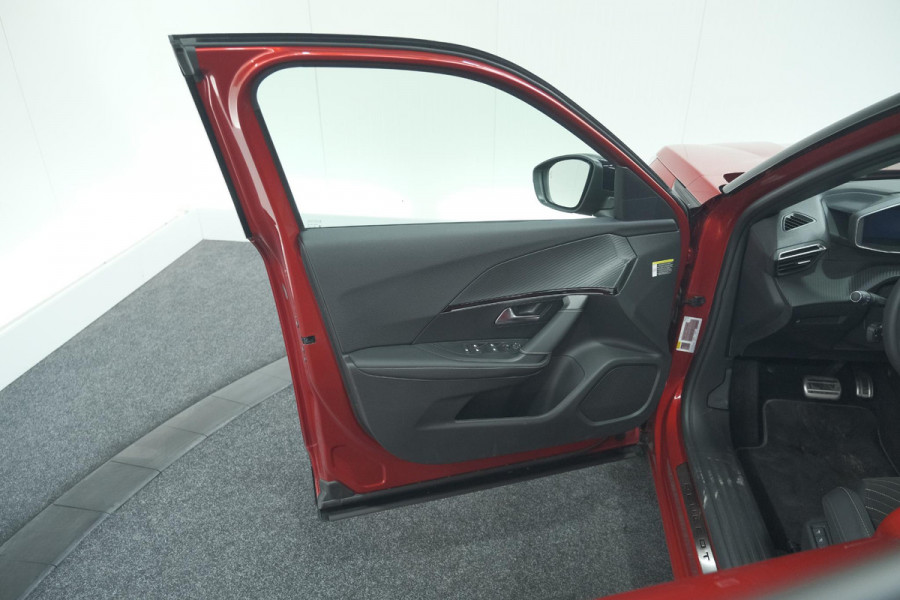 Peugeot 2008 PureTech 130 EAT8 GT | 360 Camera | Stoelmassage | Adaptieve Cruise Control | Dodehoekdetectie