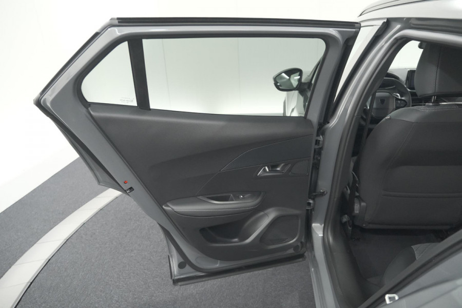 Peugeot 2008 Hybrid 145 e-DCS6 Allure | 360 Camera | Adaptieve Cruise Control | Dodehoekdetectie | Navigatie