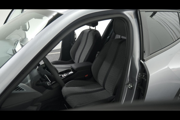 Peugeot 2008 PureTech 130 EAT8 Allure | 360 Camera | Dodehoekdetectie | Stoelverwarming | Apple Carplay