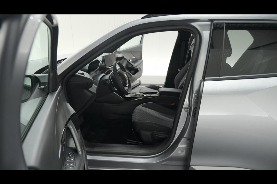 Peugeot 2008 PureTech 130 EAT8 Allure | 360 Camera | Dodehoekdetectie | Stoelverwarming | Apple Carplay