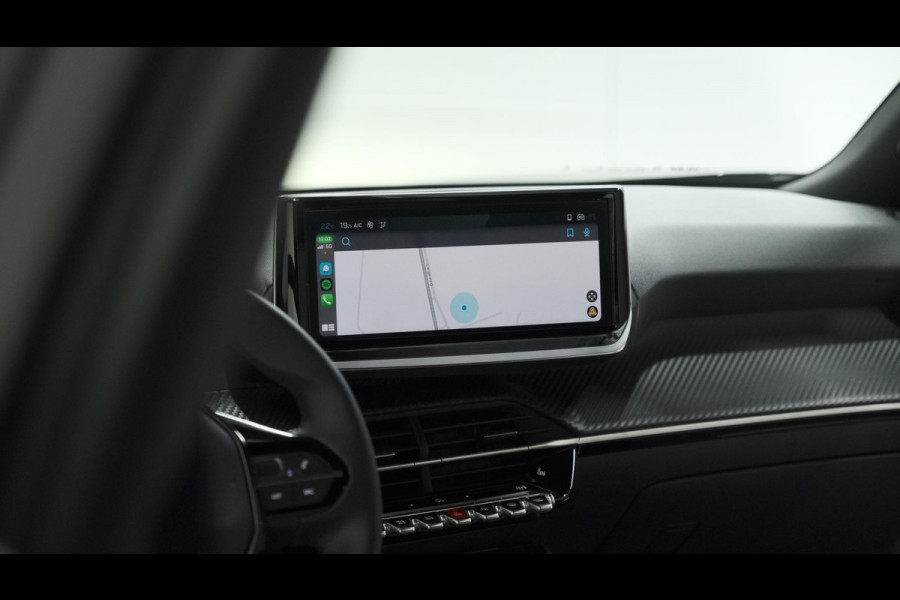 Peugeot 2008 PureTech 130 EAT8 Allure | 360 Camera | Dodehoekdetectie | Stoelverwarming | Apple Carplay