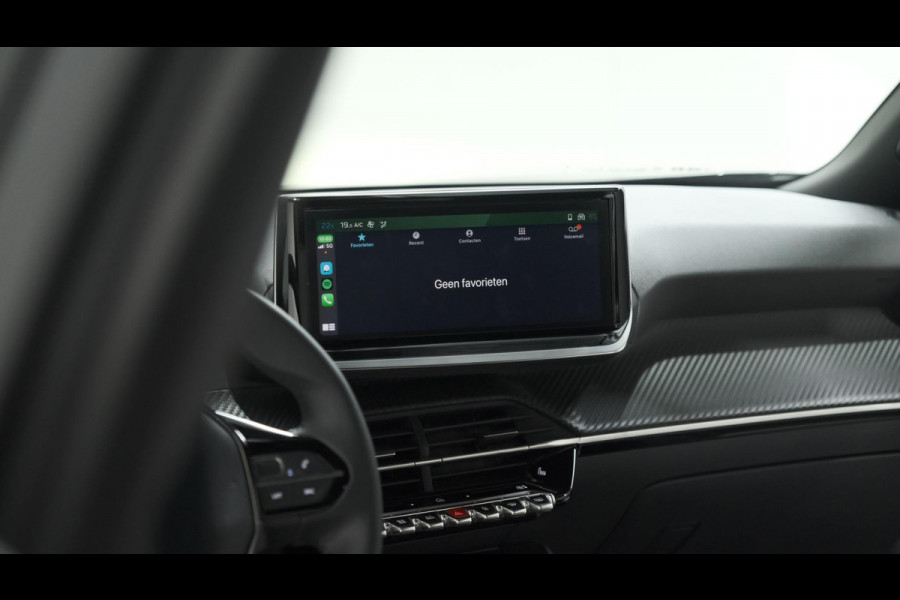 Peugeot 2008 PureTech 130 EAT8 Allure | 360 Camera | Dodehoekdetectie | Stoelverwarming | Apple Carplay