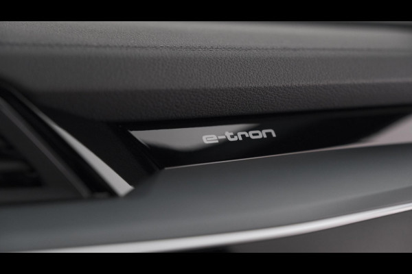 Audi e-tron Sportback 55 Quattro S Edition 95 kWh 408 pk| Head-Up Display | Luchtvering | Elektronische Kofferklep | Camera