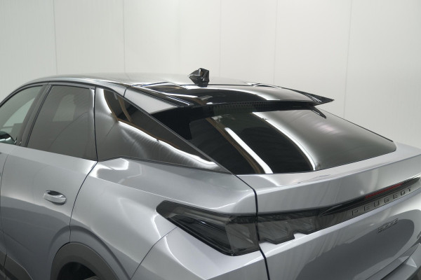 Peugeot 3008 1.2 Hybrid 145 GT | Elektrische Kofferklep | Camera | Stoelverwarming | Navigatie