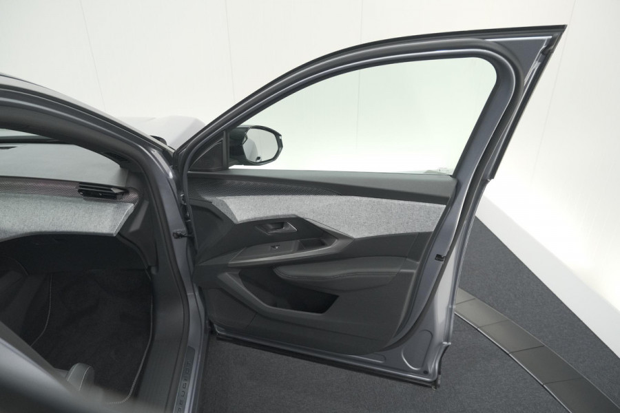 Peugeot 3008 1.2 Hybrid 145 GT | Elektrische Kofferklep | Camera | Stoelverwarming | Navigatie