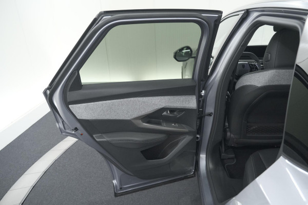 Peugeot 3008 1.2 Hybrid 145 GT | Elektrische Kofferklep | Camera | Stoelverwarming | Navigatie