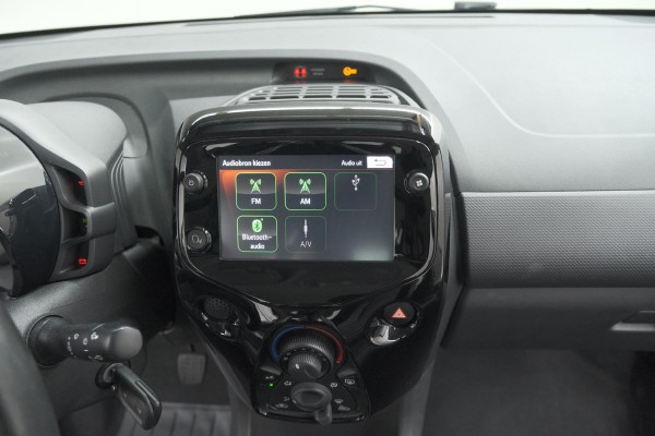 Citroën C1 1.0 VTi Shine | Automaat | Stoelverwarming | Camera | Lederen bekleding