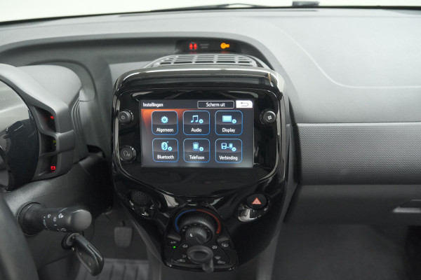 Citroën C1 1.0 VTi Shine | Automaat | Stoelverwarming | Camera | Lederen bekleding