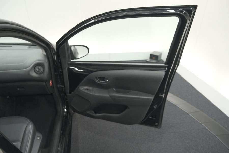 Citroën C1 1.0 VTi Shine | Automaat | Stoelverwarming | Camera | Lederen bekleding