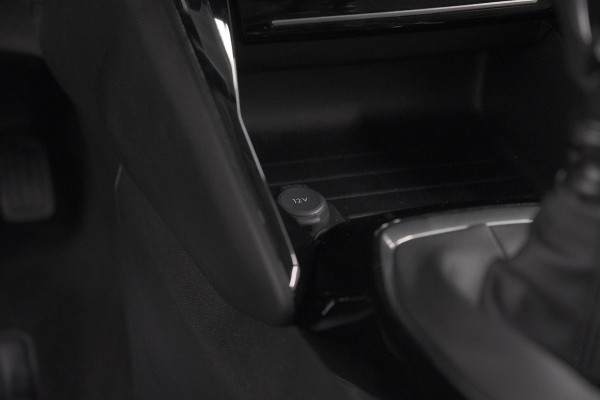 Peugeot 208 PureTech 100 Allure | Gris Selenium | Apple Carplay | Parkeersensoren | Climate Control
