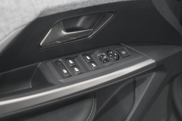 Peugeot 3008 1.2 Hybrid 136 e-DSC6 Allure | Camera | Stoelverwarming | Navigatie | Apple Carplay