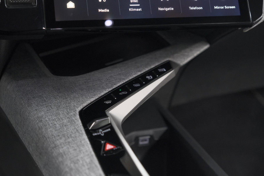 Peugeot 3008 1.2 Hybrid 136 e-DSC6 Allure | Camera | Stoelverwarming | Navigatie | Apple Carplay