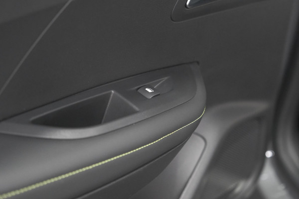 Peugeot 2008 PureTech 130 EAT8 GT | 360 Camera | Stoelmassage | Adaptieve Cruise Control | Dodehoekdetectie