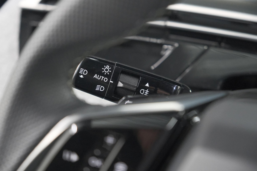 Peugeot 5008 1.2 Hybrid 136 GT | 360 Camera | Panoramadak | Elektrische Kofferklep | Winterpakket