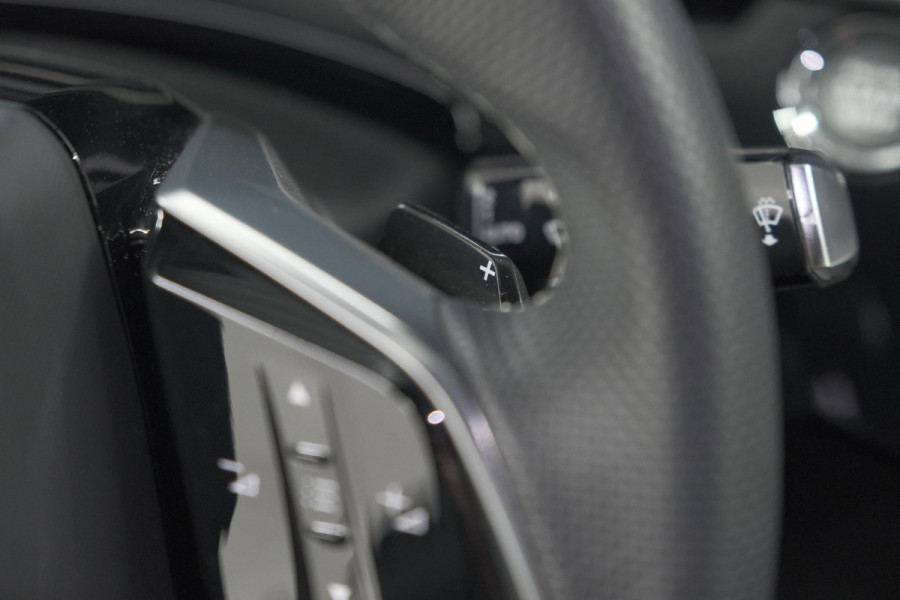 Peugeot 5008 1.2 Hybrid 136 GT | 360 Camera | Panoramadak | Elektrische Kofferklep | Winterpakket