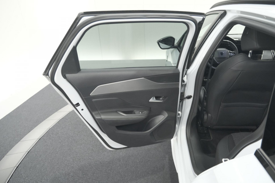 Peugeot 308 SW 1.2 Hybrid 136 e-DCS6 GT | Camera | Adaptieve Cruise Control | Apple Carplay