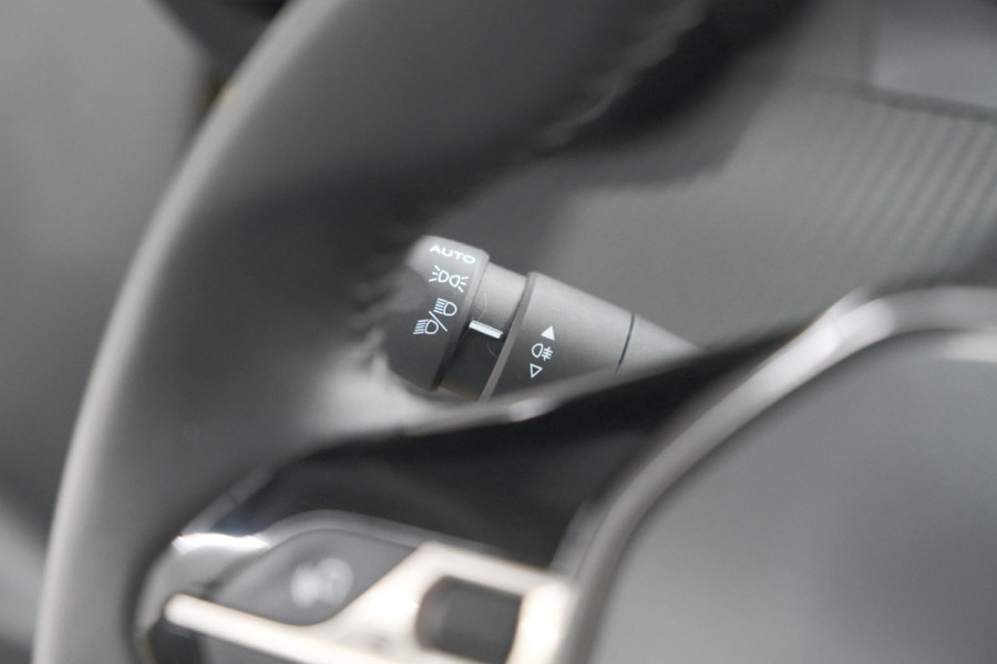 Peugeot 208 PureTech 75 Active Pack | Parkeersensoren | Apple Carplay | Airco