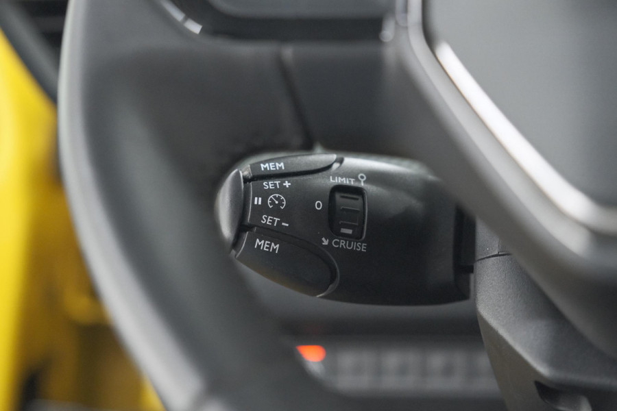 Peugeot 208 PureTech 75 Active Pack | Parkeersensoren | Apple Carplay | Airco