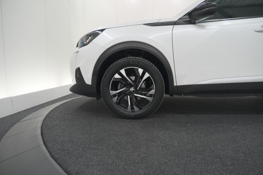 Peugeot 2008 PureTech 100 Allure Pack | Allseason Banden | Parkeersensoren | Apple Carplay