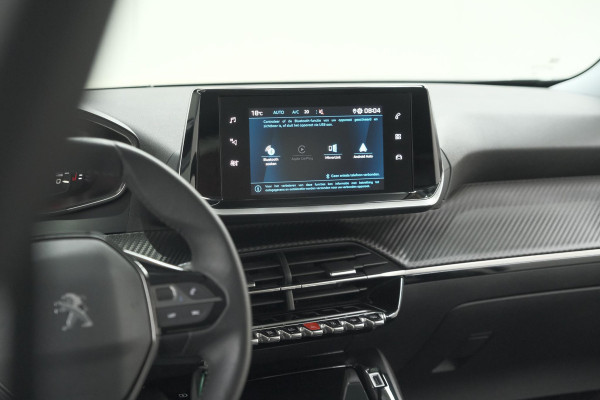 Peugeot 2008 PureTech 100 Allure Pack | Allseason Banden | Parkeersensoren | Apple Carplay