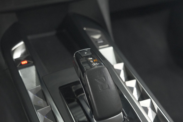 DS DS 3 Crossback E-Tense So Chic 50 kWh | 3 Fase | Camera | Dodehoekdetectie | Apple Carplay