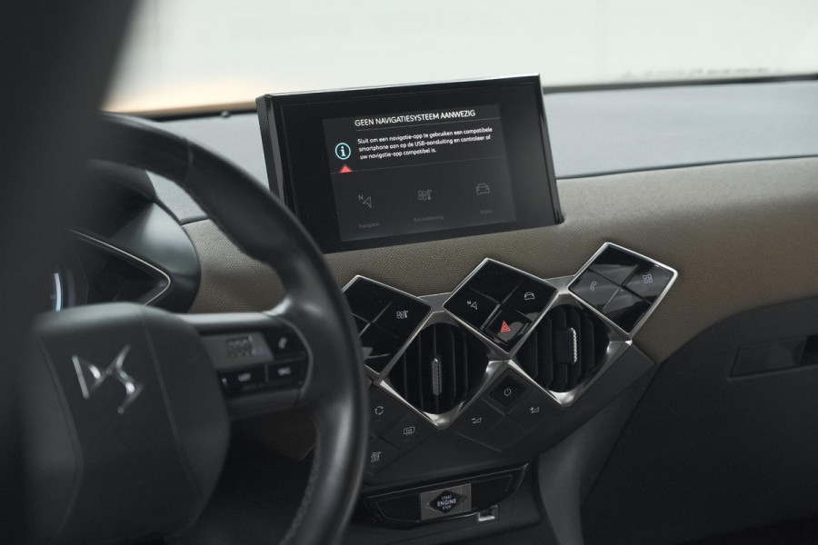 DS DS 3 Crossback E-Tense So Chic 50 kWh | 3 Fase | Camera | Dodehoekdetectie | Apple Carplay