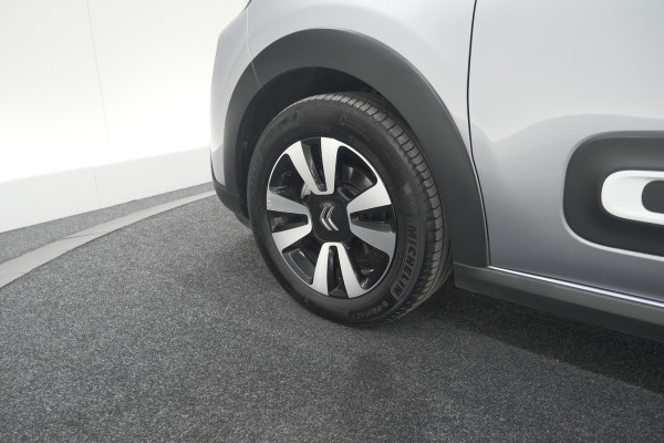 Citroën C3 PureTech 110 EAT6 Max | Apple Carplay | Parkeersensoren | Climate Control | 16 Inch Lichtmetalen Velgen